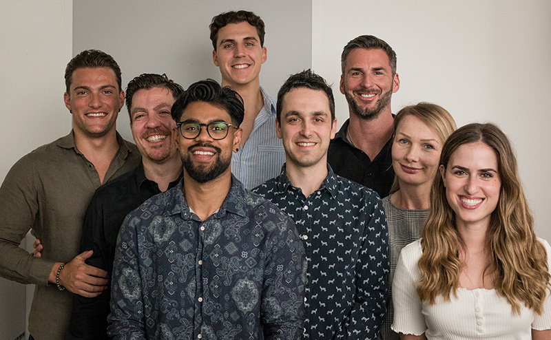 Team der Einwanderungsagentur lohncomputer